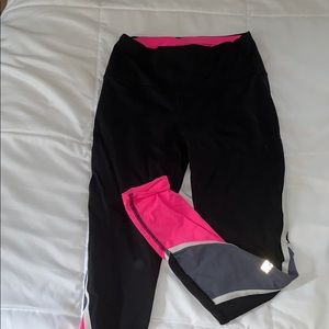 Victoria’s Secret Sport leggings